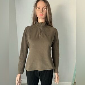 The North Face Women's Olive Quarter-Zip Sweatshirt
